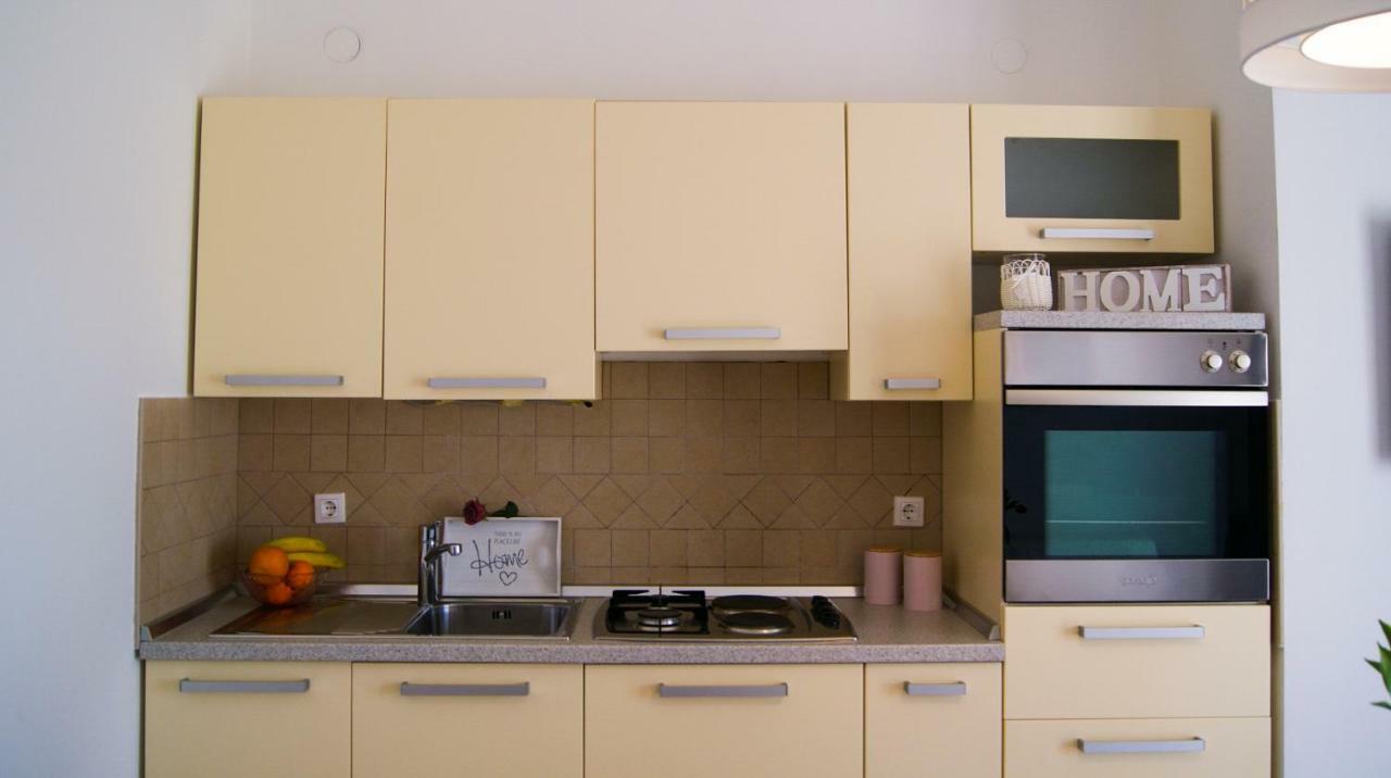 Apartments Tony 비오그라드나모루 외부 사진