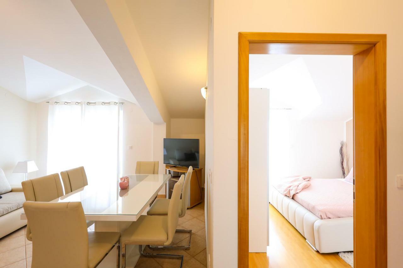 Apartments Tony 비오그라드나모루 외부 사진